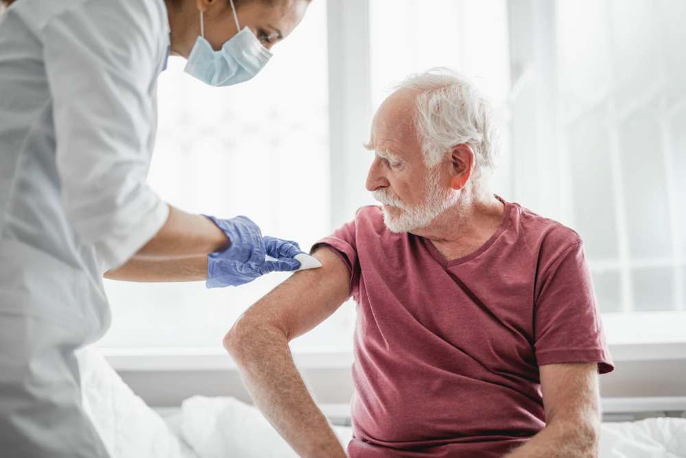 Covidose et personnes âgées : comment renforcer les vaccins