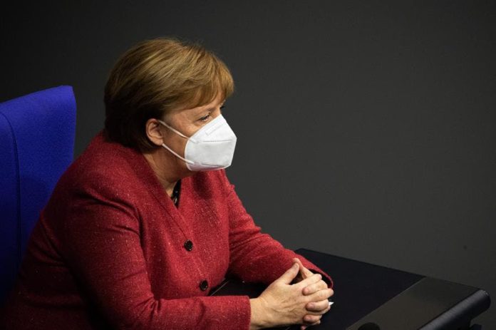 Merkel préconise de nouvelles restrictions pour stopper le coronavirus en Allemagne

